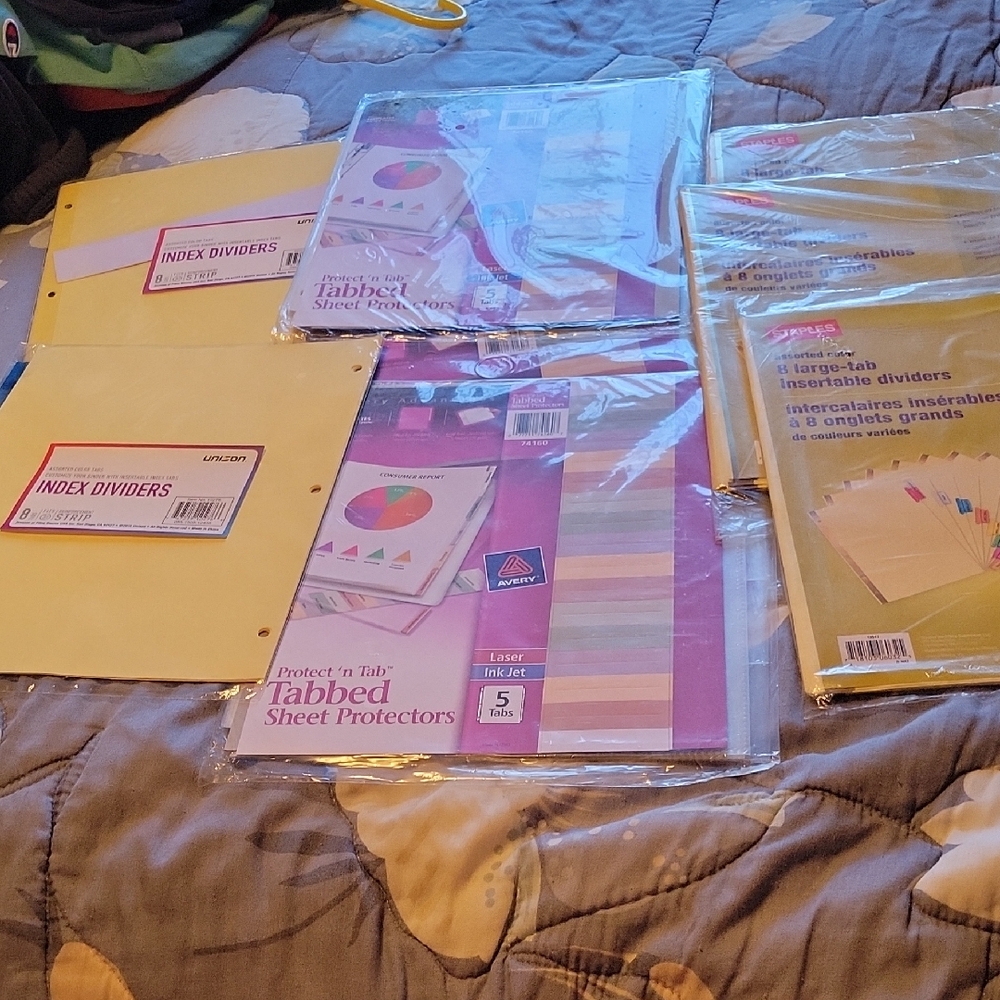 Avery Multicolor Tabbed Sheet Protectors and Dividers